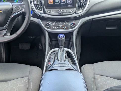 Used 2017 Chevrolet Volt LT FWD image 17
