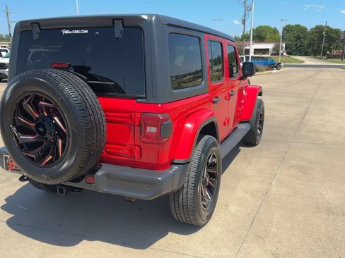Used 2019 Jeep Wrangler Unlimited Sahara w/ Safety Group AWD/4WD image 7