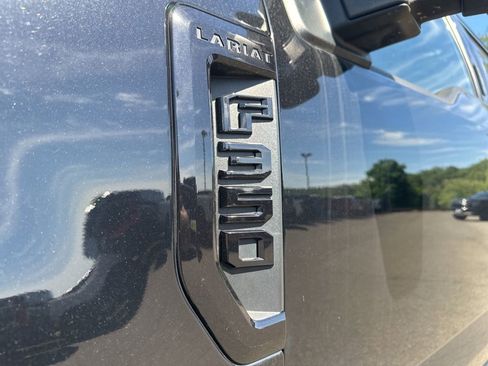 Used 2022 Ford F350 Lariat w/ Lariat Ultimate Package AWD/4WD image 5
