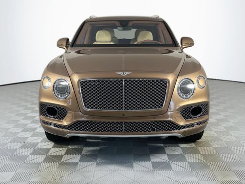 Certified 2017 Bentley Bentayga AWD/4WD image 8
