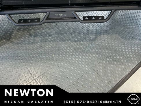 Used 2018 Jeep Wrangler Unlimited Sahara AWD/4WD image 10