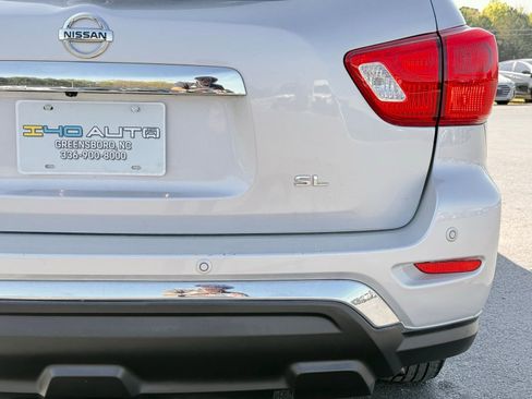 Used 2019 Nissan Pathfinder SL image 13