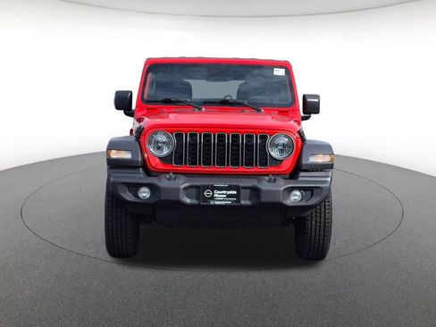 Used 2025 Jeep Wrangler Unlimited Sport AWD/4WD image 2
