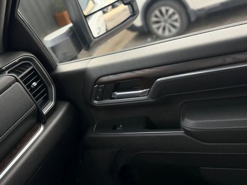 Used 2024 GMC Sierra 3500 SLT image 38