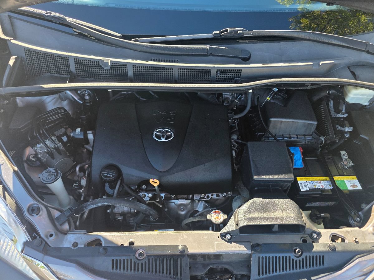 Used 2017 Toyota Sienna LE FWD image 8