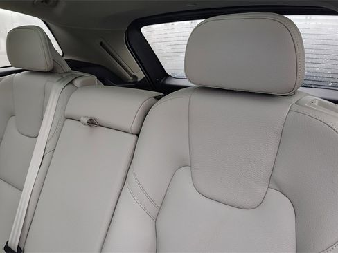 Used 2023 Volvo XC60 B5 Plus w/ Climate Package image 26
