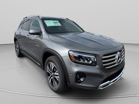 New 2026 Mercedes-Benz GLB 250 4MATIC image 7