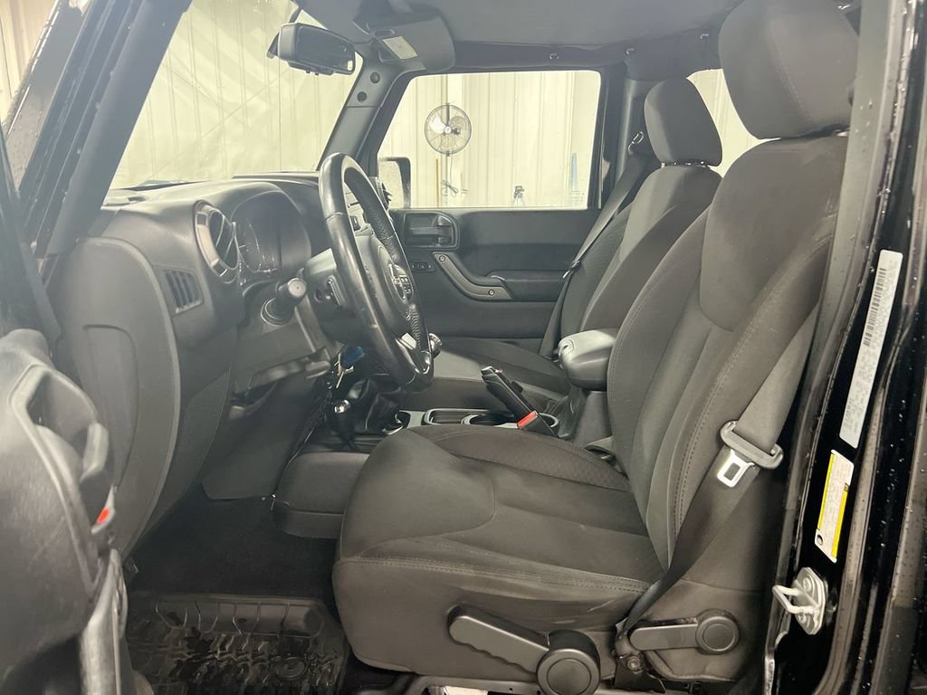 Used 2017 Jeep Wrangler Unlimited Sport w/ Quick Order Package 23S AWD/4WD image 17