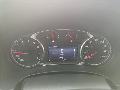 Used 2023 GMC Terrain SLE w/ Driver Convenience Package image 10