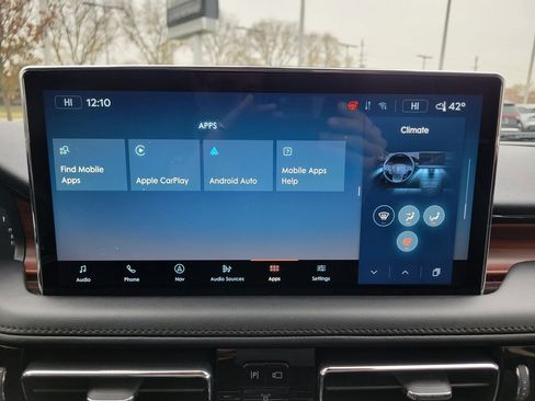 Certified 2023 Lincoln Nautilus Reserve image 24