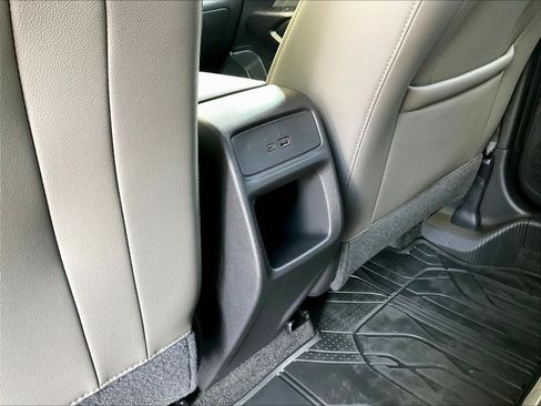 Used 2025 Chevrolet Trax ACTIV FWD image 10