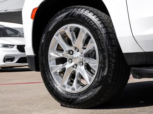 Used 2023 Chevrolet Suburban Premier image 59