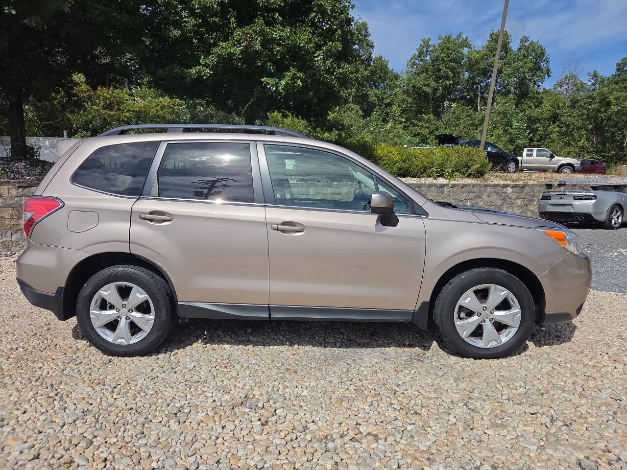 Used 2015 Subaru Forester 2.5i Limited w/ Popular Package #1 AWD/4WD image 8