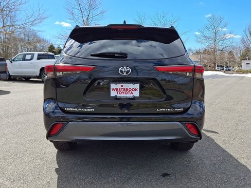 Used 2022 Toyota Highlander Limited image 6