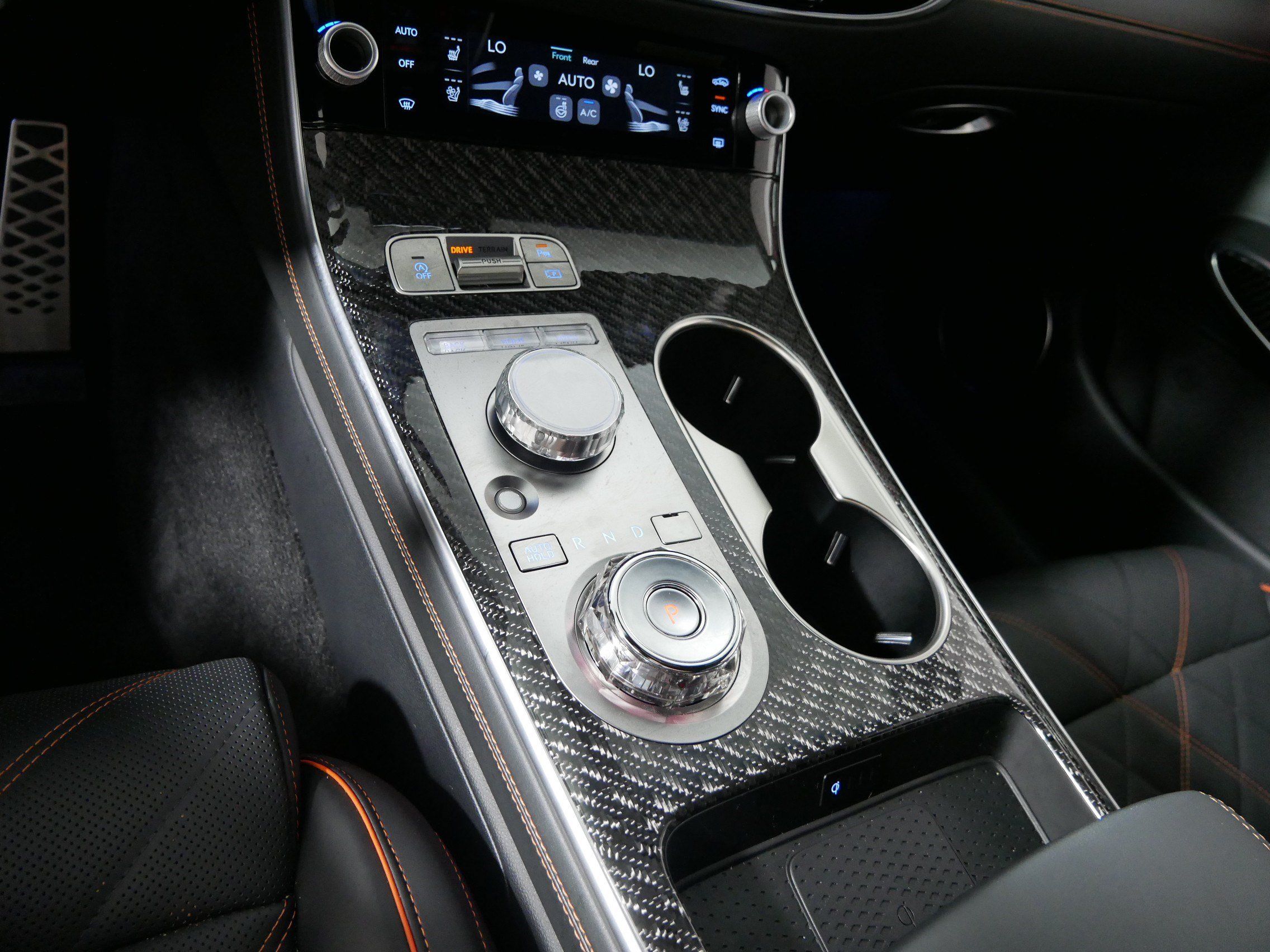 Certified 2026 Genesis GV70 3.5T Sport Prestige AWD/4WD image 24