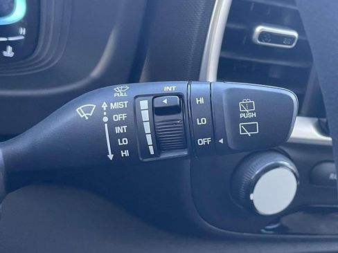 New 2026 Hyundai Venue SE image 22