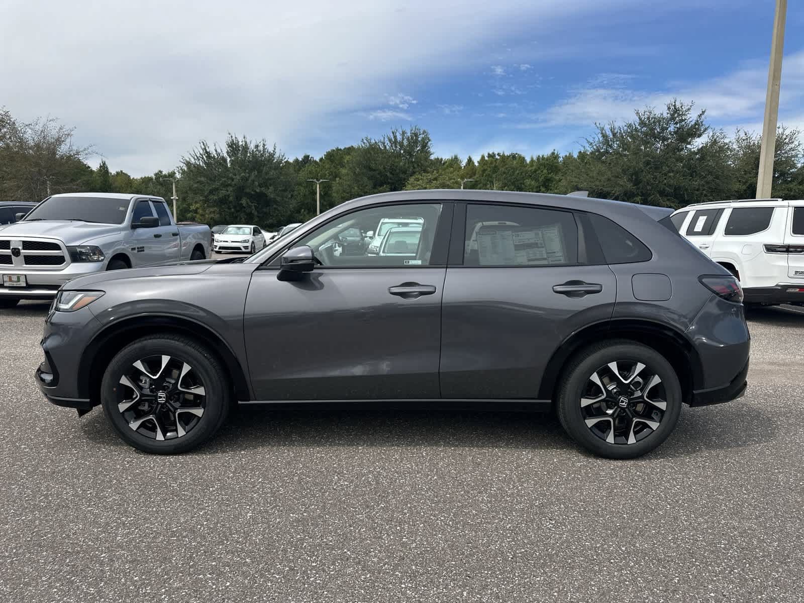 New 2027 Honda HR-V EX-L image 3