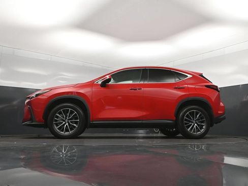 Used 2024 Lexus NX 250 FWD w/ Towing Package (2000 Lbs) image 39