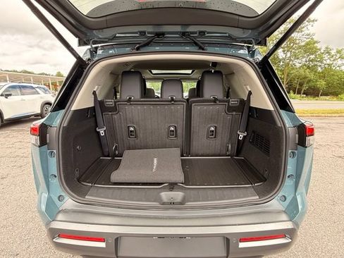 New 2026 Nissan Pathfinder Platinum w/ Cargo Package AWD/4WD image 18