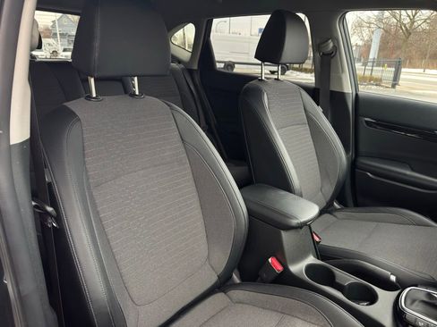 Used 2022 Kia Seltos S image 37