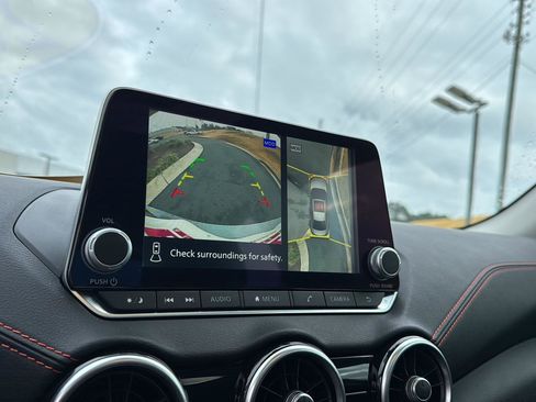 Used 2024 Nissan Sentra SR w/ SR Premium Package image 23