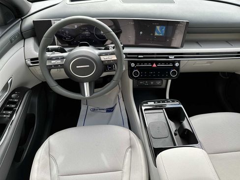 New 2026 Hyundai Tucson Limited image 11