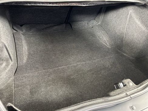 Used 2017 Dodge Challenger R/T image 21