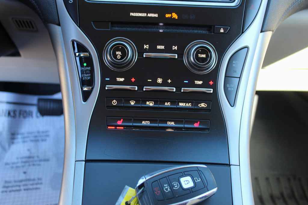 Used 2019 Lincoln Nautilus FWD image 21