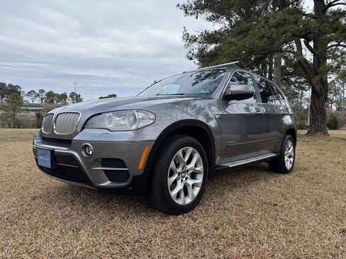 Used 2013 BMW X5 xDrive35i image 4