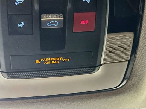 Used 2024 Hyundai Palisade Limited FWD image 22