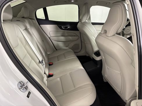 Used 2024 Volvo S60 T8 Ultimate w/ Climate Package image 38