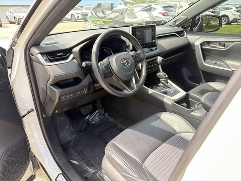 Used 2021 Toyota RAV4 XSE AWD/4WD image 2
