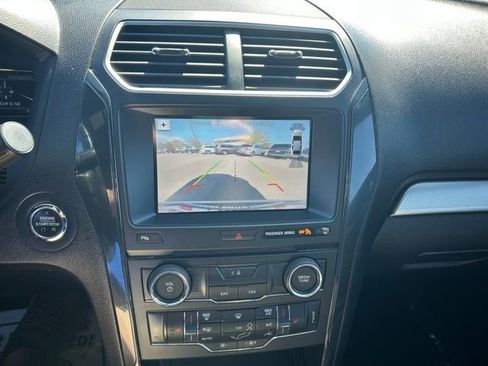 Used 2018 Ford Explorer XLT w/ Equipment Group 202A image 15