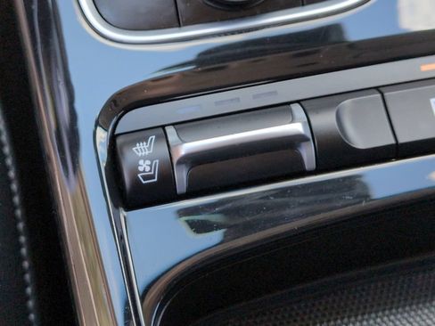 Used 2019 Kia Stinger Premium RWD image 29