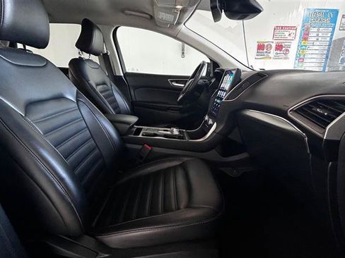 Used 2022 Ford Edge SEL image 17