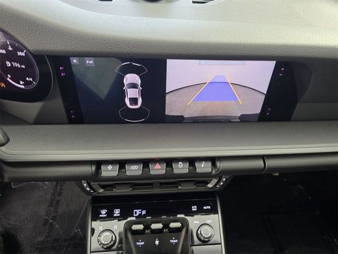 Used 2020 Porsche 911 Carrera image 23