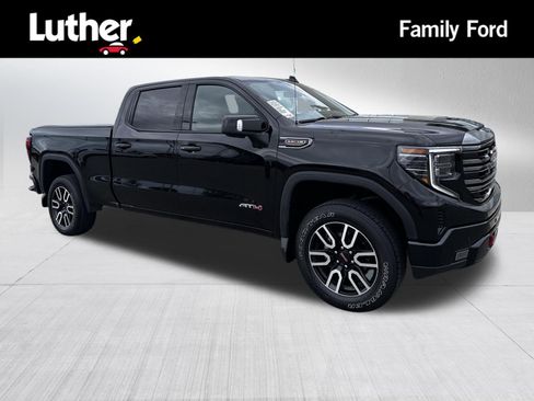 Used 2023 GMC Sierra 1500 AT4 w/ AT4 Preferred Package AWD/4WD image 1