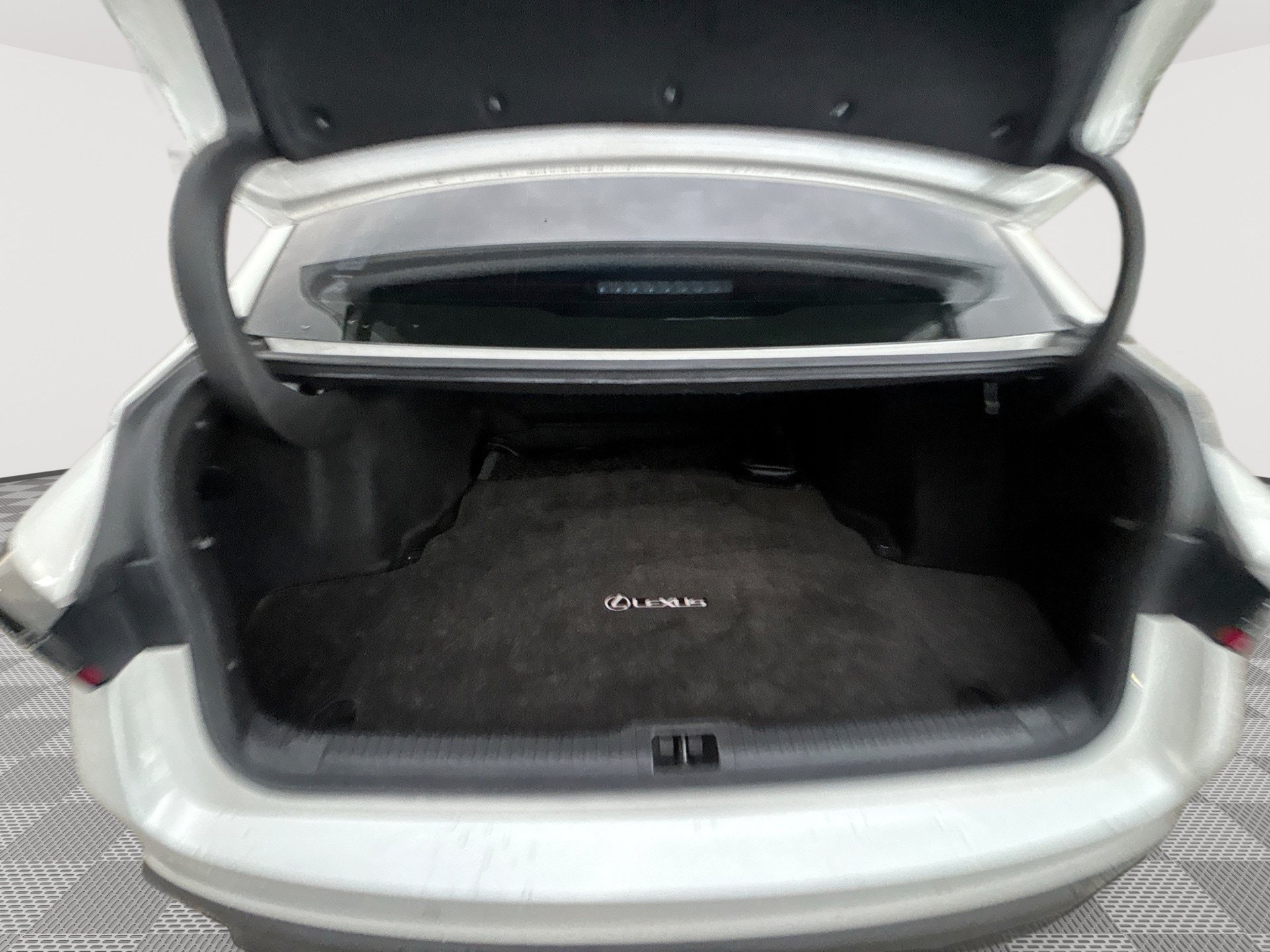 Used 2021 Lexus IS 300 w/ Comfort Package RWD image 22