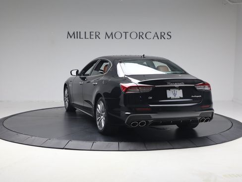 Used 2022 Maserati Quattroporte Modena Q4 AWD/4WD image 5