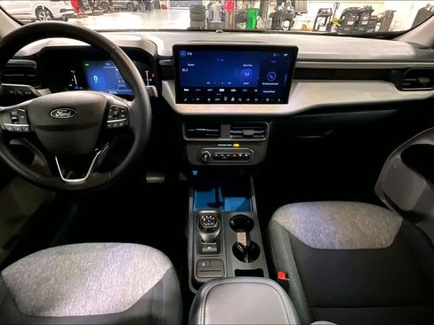 Used 2025 Ford Maverick XLT w/ XLT Luxury Package image 12