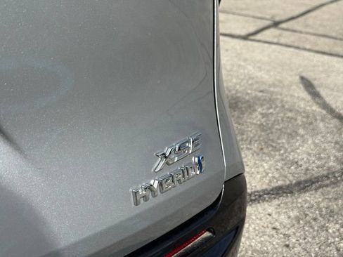 Used 2024 Toyota Sienna XSE FWD image 37