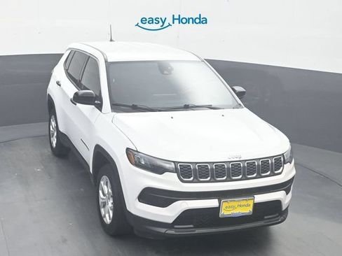 Used 2024 Jeep Compass Sport AWD/4WD image 19