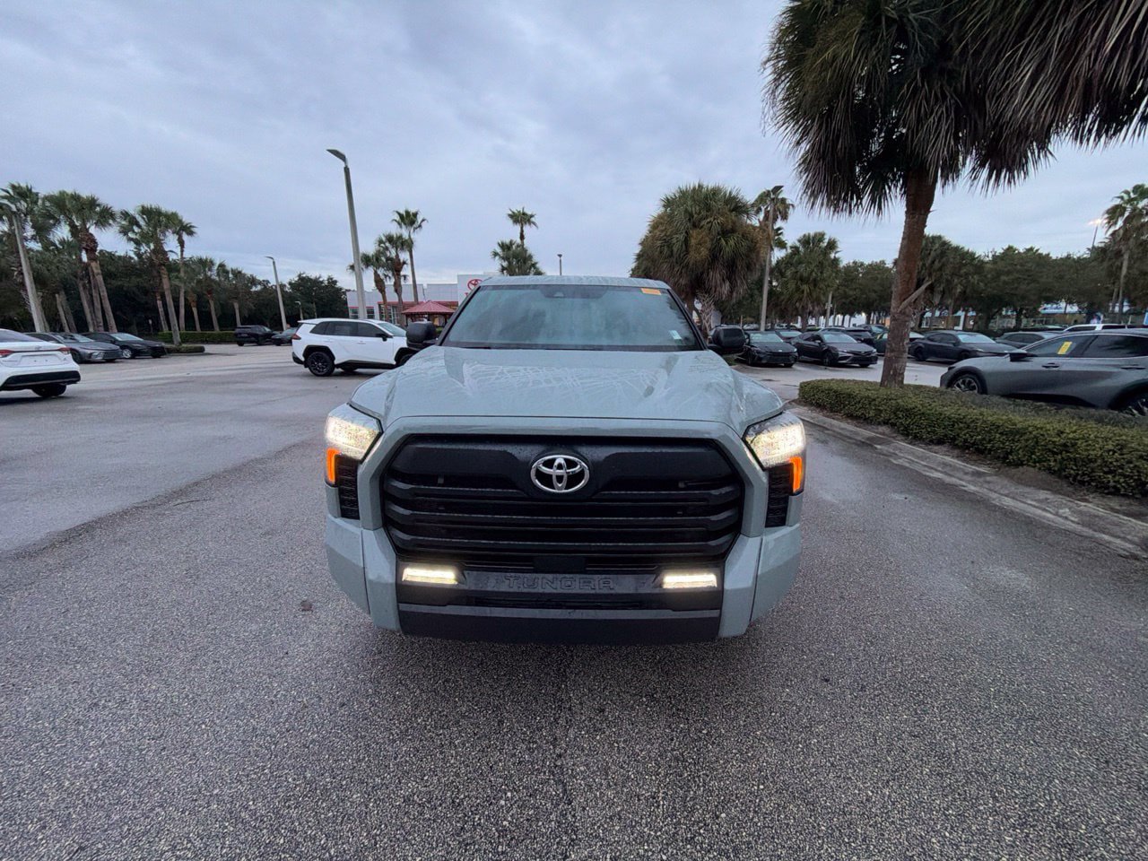 Used 2026 Toyota Tundra SR5 w/ SR5 Premium Package RWD image 5