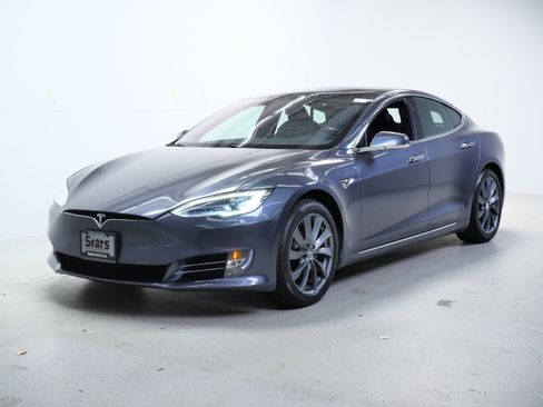 Used 2021 Tesla Model S Long Range Plus AWD/4WD image 9