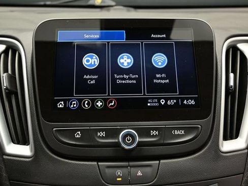 Used 2024 Chevrolet Malibu LT FWD image 39