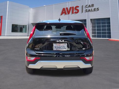 Used 2025 Kia Niro LX FWD image 7