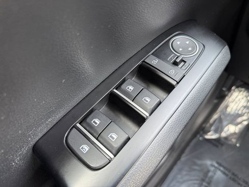 Used 2023 Kia Soul EX FWD image 25