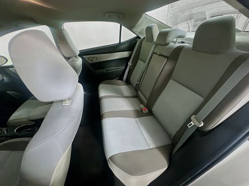 Used 2018 Toyota Corolla LE FWD image 25