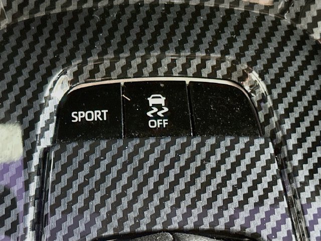 Used 2020 Toyota Corolla SE FWD image 18