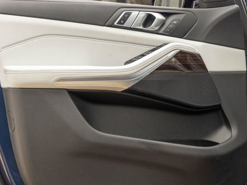 Used 2023 BMW X5 sDrive40i w/ M Sport Package image 17